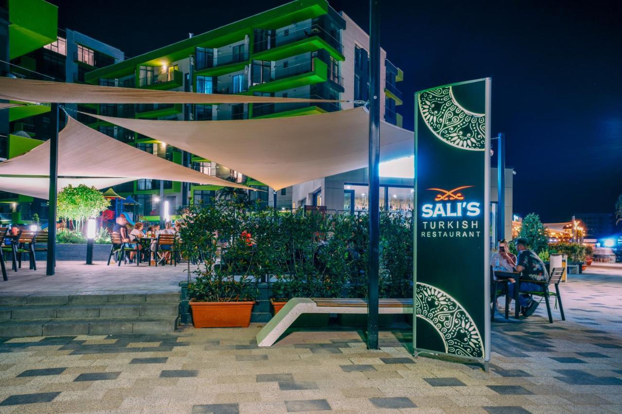 Visum Aparthotel Pool & Spa Mamaia Nord Нэводари Экстерьер фото